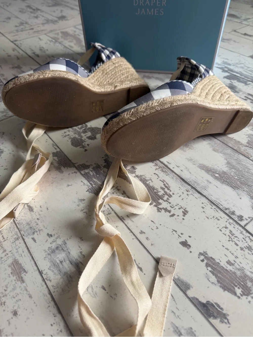 Draper James Olivia Gingham Espadrille Wedges – Navy & White, Size 8